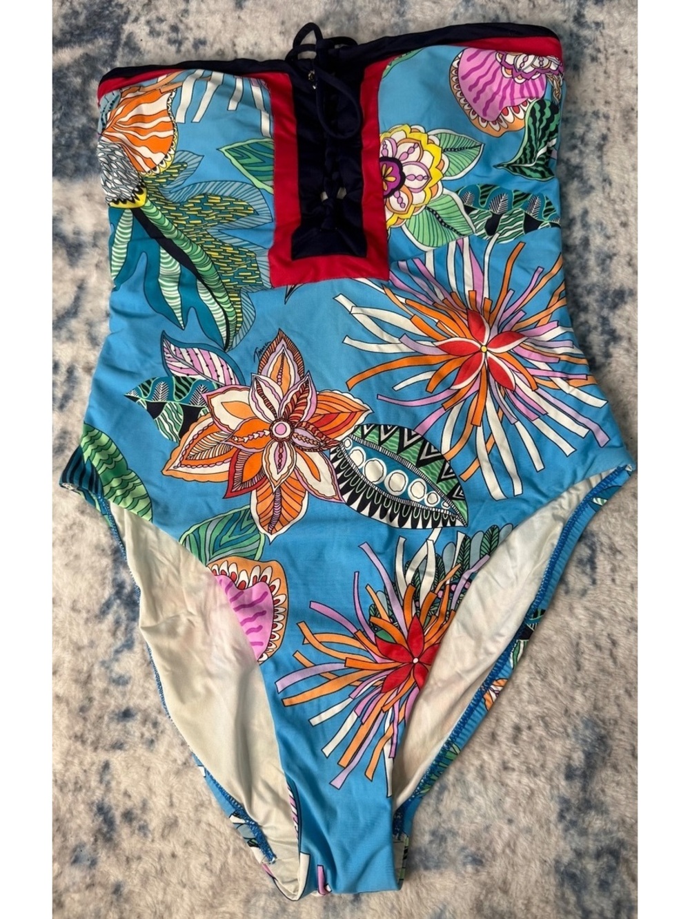 Trina Turk Tahiti Tropical Lace Up Bandeau One Piece Swimsuit Size 8 EUC
